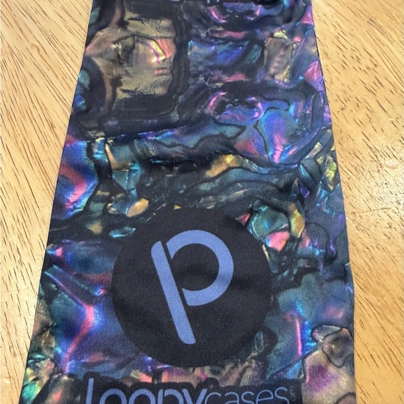 Loopy Case Iridescent Albalone Shell for iPhone 15 Pro Max with Loopy bag - Picture 5 of 5